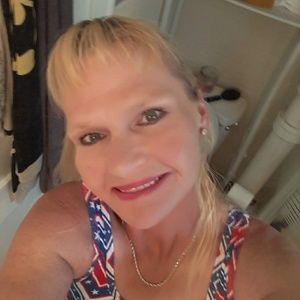 Meet your Posher, Shelly